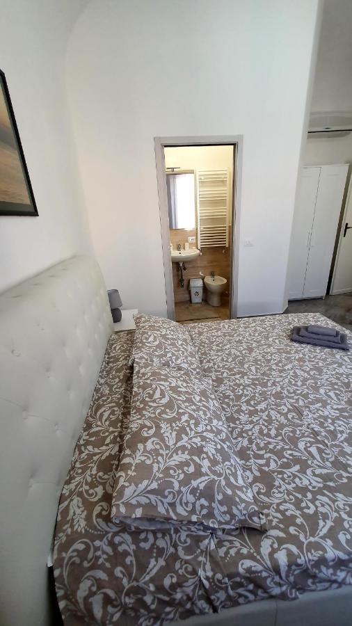 Rooms Cris Пиза Екстериор снимка