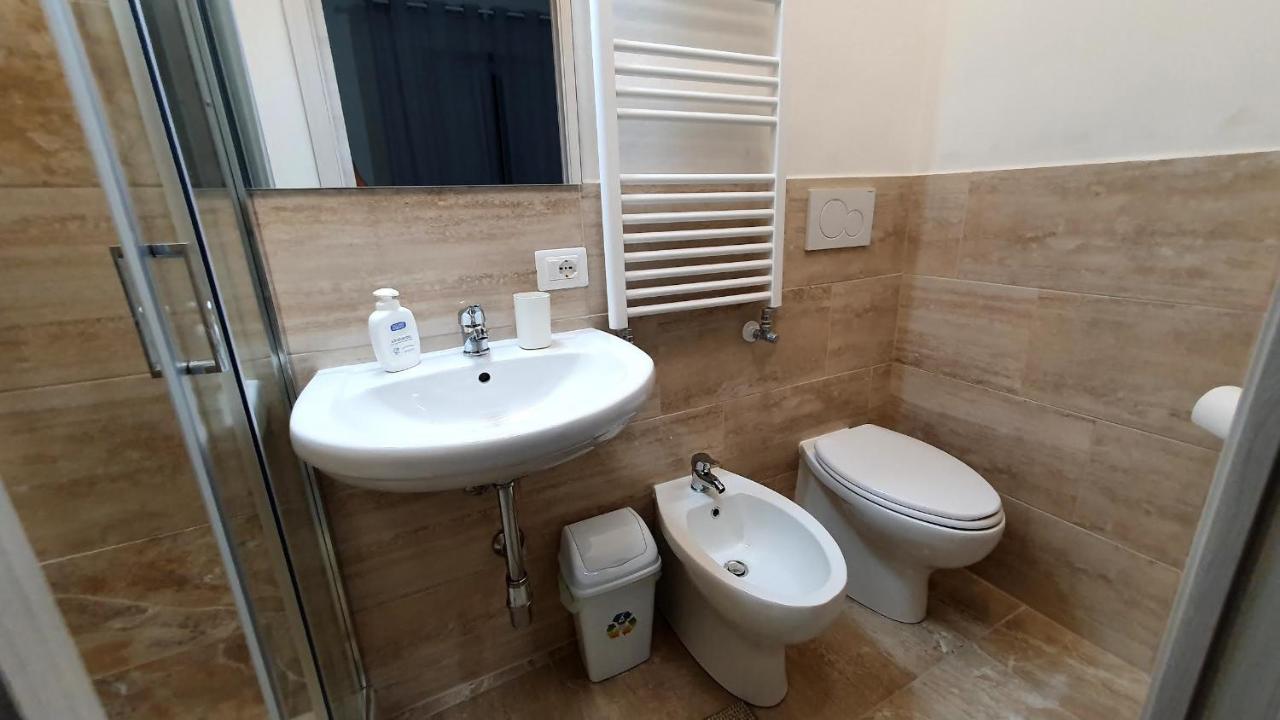 Rooms Cris Пиза Екстериор снимка