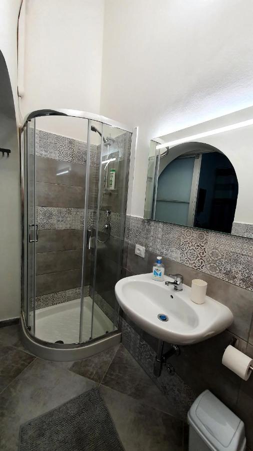 Rooms Cris Пиза Екстериор снимка